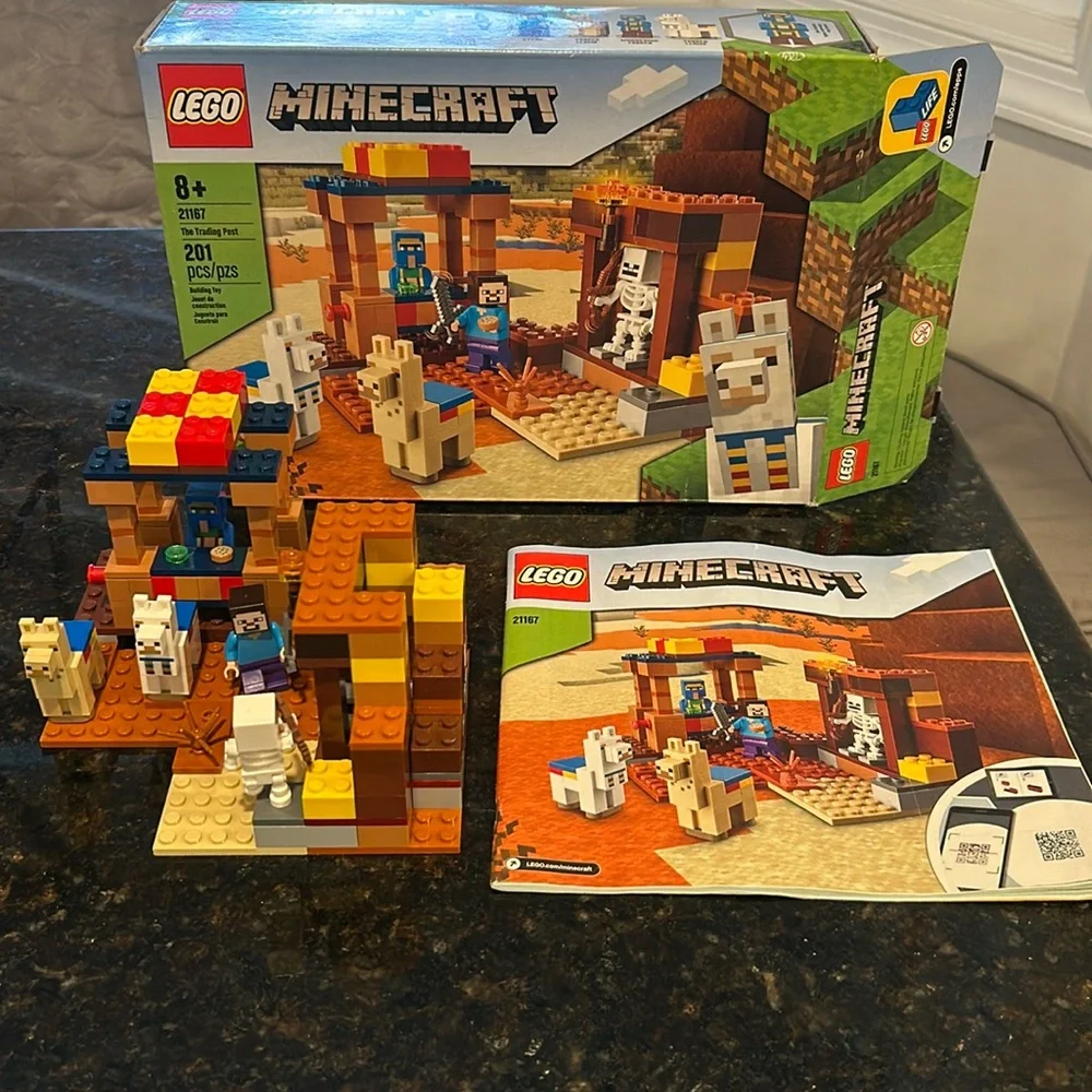 Retired LEGO Minecraft Set 21167: The Trading Post